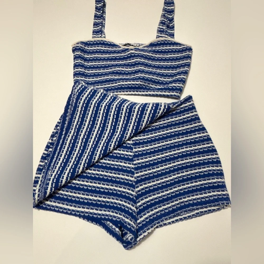 Zara Blue and White Striped Two-Piece Crop Top and Skort Set - Picture 2 of 14